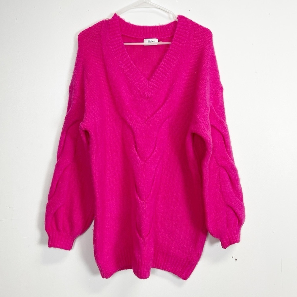 Bluivy Sweater Womens Size Medium Large Pink Vneck Fuzzy Knit Long Sleeve